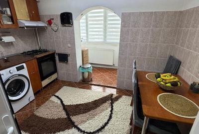 Apartament cu 3 camere decomandat în Ostroveni - 8