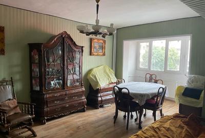 Apartament cu 3 camere decomandat, mobilat în Rogerius - 2
