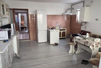Casă cu 5 camere cu Teren 920 Mp în Central - 6