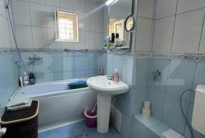 Apartament cu 3 camere decomandat, mobilat în Craiovița Nouă - 1