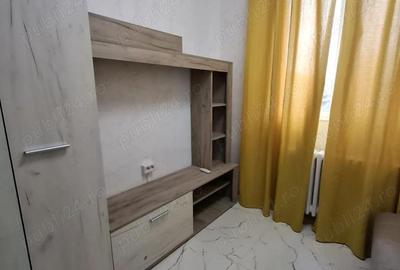 Garsonieră semidecomandată în Baza 3 - 4