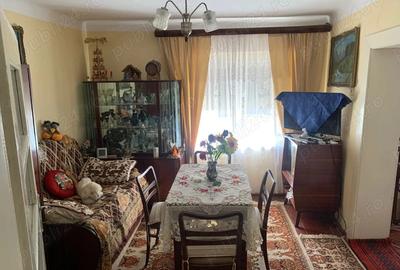Casă cu 3 camere cu Teren 439 Mp în Central - 2