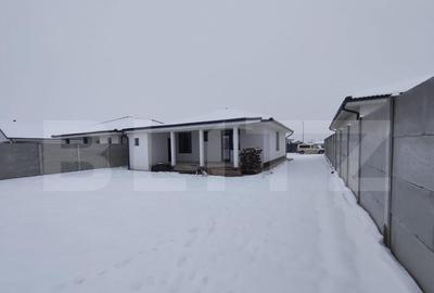 Casa finisata la cheie racordata la toate utilitatile in San - 22