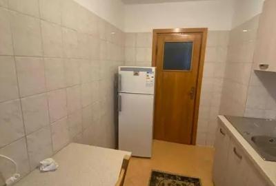 Garsonieră decomandată în Basarab