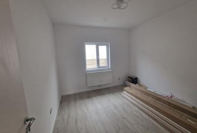 Duplex cu 3 camere cu Canalizare în Central - 32