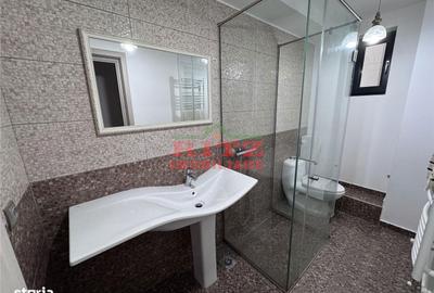 Casă cu 4 camere cu Teren 560 Mp în Nicolae Titulescu - 12