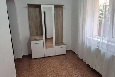Apartament cu 3 camere decomandat în Sălăjan - 12