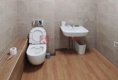 Spațiu comercial, de 120 mp, în Tractorul - 2