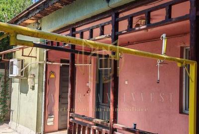 Eroii Revolu?iei Metrou casa singur curte 76000eur Eroii Revolu?iei Metrou casa singur curte 76000eur - 3