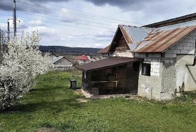 Casă cu Teren 1500 Mp în Izvoarele - 3