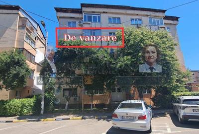 Apartament 2 camere Tecuci/ Etajul 3/ Zona scolii nr 11