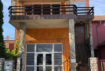 Casă cu 6 camere cu Teren 920 Mp în Central - 8