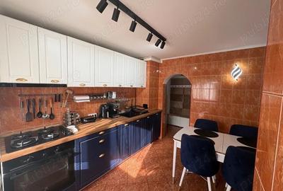 Apartament cu 3 camere decomandat în 1 Decembrie - 2