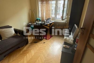Apartament cu 3 camere decomandat, mobilat în Drumul Taberei - 3