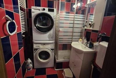 Apartament cu 3 camere semidecomandat în Giulești