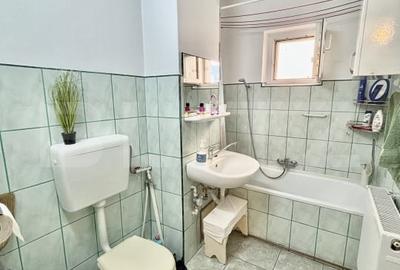 Apartament cu 3 camere, 2 bai, 2 logii, Etaj 1, Calea Buziasului - 8