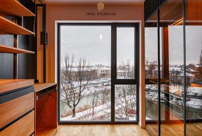 Exclusive Riverside Apartment with Panoramic Views in Paltim - 18