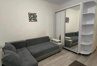 Garsonieră decomandată în Horea