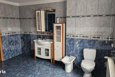 Casă cu 6 camere cu Canalizare în Colentina