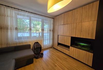 Apartament cu 3 camere semidecomandat în Bucureștii Noi - 4