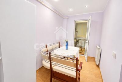 Apartament cu 3 camere decomandat în - 7