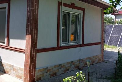 Casă cu 2 camere cu Teren 1600 Mp în Central - 3