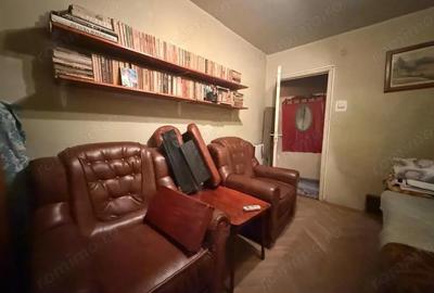 Apartament cu 4 camere decomandat în Central - 1