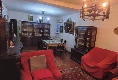 Casă cu 4 camere decomandat cu Canalizare în Central - 13