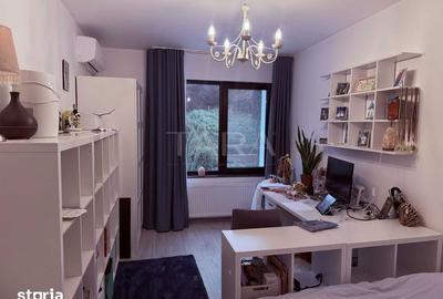 Casă cu 4 camere cu Teren 300 Mp în Florești