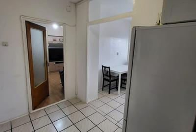 Apartament cu 2 camere semidecomandat, mobilat în Trafic Greu - 7