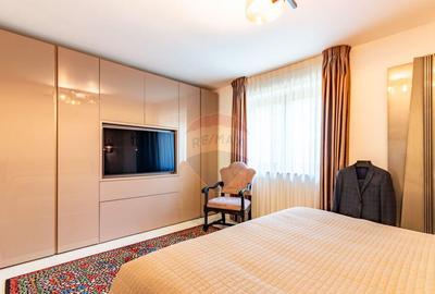 Casă cu 7 camere cu Piscina în Mogoșoaia - 14