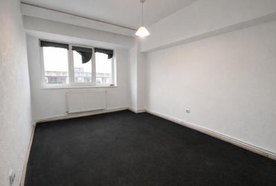 Apartament cu 3 camere decomandat în Central - 3