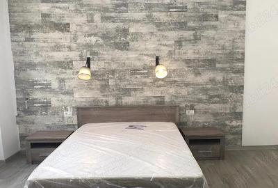 Centrul Istoric - Poarta Schei, garsoniera spa?ioasa. - 8