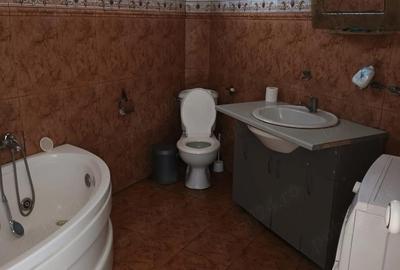 Casă cu Teren 1000 Mp în Central - 3