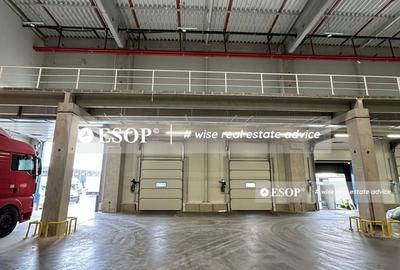 Spațiu comercial, de 4,000 mp, în Central - 6