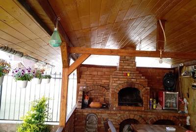 Casă cu Teren 300 Mp în Central - 2