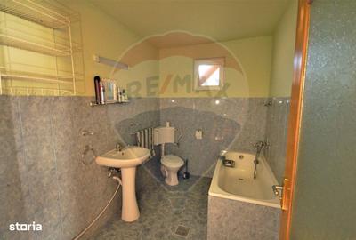 Casă cu 4 camere în Șugău - 9