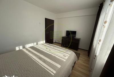 Apartament cu 3 camere semidecomandat în Central - 3