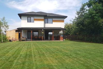 Casă cu 5 camere cu Teren 840 Mp în Valea Lupului