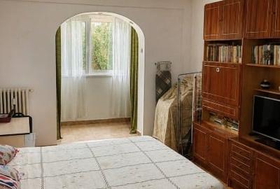 Apartament cu 3 camere semidecomandat, mobilat în Titan - 6