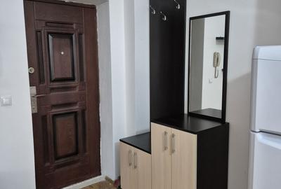 Garsonieră decomandată în Central - 1