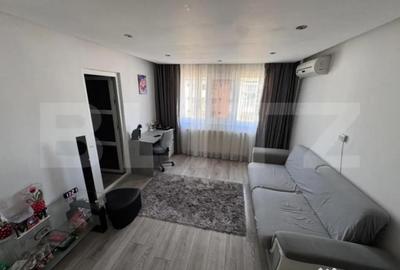 Apartament cu 2 camere nedecomandat în Micro 6 - 8