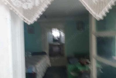 Casă cu 4 camere în Vasile Goldiș - 1