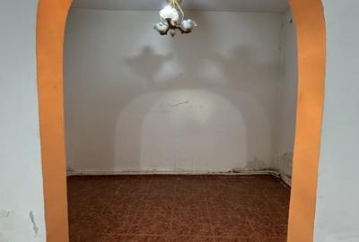 Apartament cu 4 camere decomandat în Central - 1