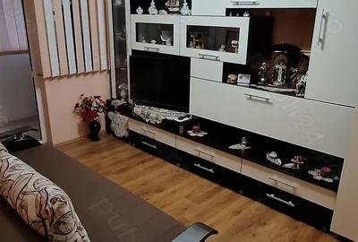 Apartament 3 camere situat la etajul 3 - 10