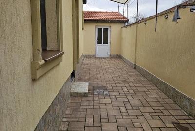 Casă cu 2 camere în Central - 2