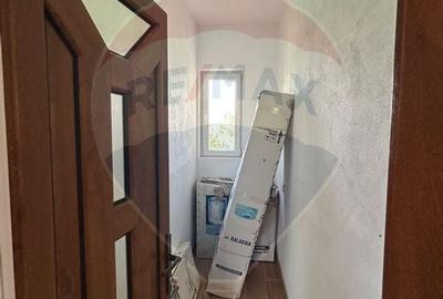 Casă cu 5 camere de vânzare - 13