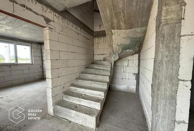 Casă cu 4 camere cu Teren 300 Mp în Zimandu Nou - 10