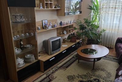 Apartament cu 3 camere semidecomandat în Central - 4