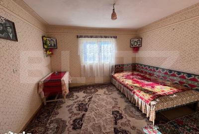 Casă cu 4 camere decomandat cu Teren 600 Mp în Cornești - 2